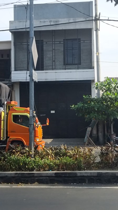 Disewakan Ruko Nol Jalan Raya Tanjungsari - Simomulyo - Sukomanunggal - Tandes Surabaya Barat Dekat Raya Satelit, Simo Rejo