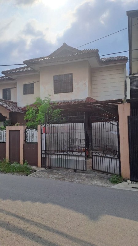 Rumah Bagus 2 Lantai Siap Huni KT 3+1 KM 2+1 Surat SHM @Pondok Aren
