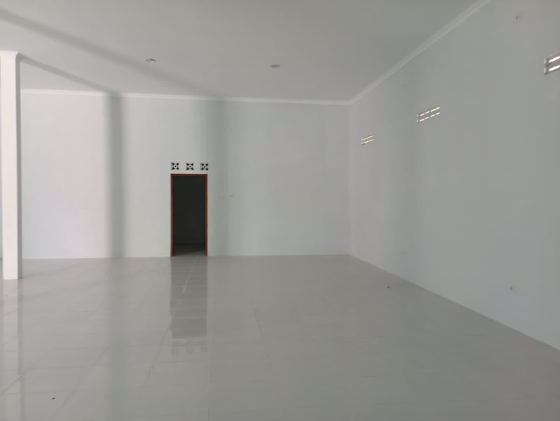 Disewakan Ruang Usaha Strategis di Jl. Seworan, Triharjo - Wates, Kulon Progo