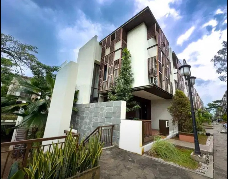 Hot Rent. Rumah minimalis Greenwich Park Whelford, BSD