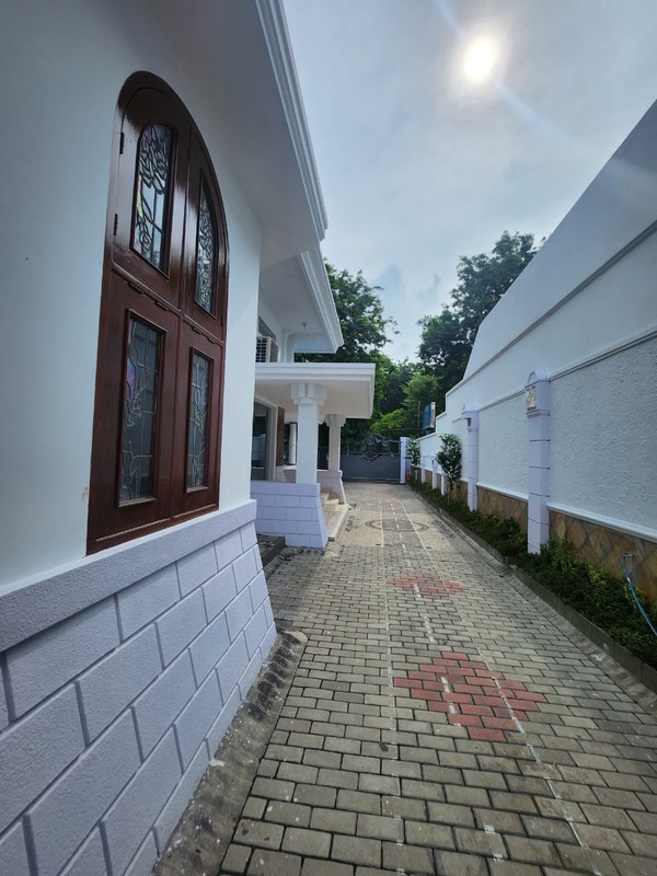 Rumah Komersial Area Raya Darmo Surabaya Pusat 