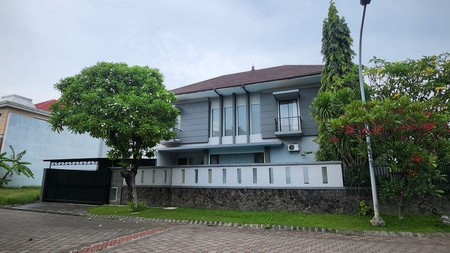 Disewakan Rumah Furnish ada Kolam Renang Perumahan CHOFA Sukomanunggal Surabaya