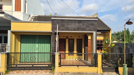 Disewakan Rumah Strategis dalam Perumahan di Daerah Seturan  - Depok, Sleman