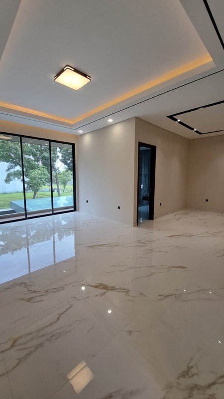 Rumah Mewah Baru Gress Waterfront Citraland Siap Huni 