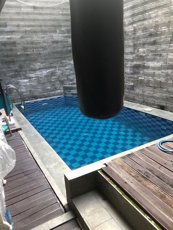 DIJUAL CEPAT RUMAH ADA KOLAM RENANG ALAM GALAXY HARGA BAWAH PASAR SURABAYA BARAT Serius Seller - rumah cluster terdepan Alam Galaxy