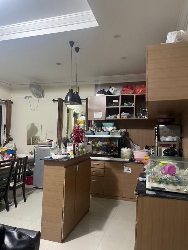 DIJUAL CEPAT RUMAH ADA KOLAM RENANG ALAM GALAXY HARGA BAWAH PASAR SURABAYA BARAT Serius Seller - rumah cluster terdepan Alam Galaxy