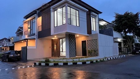 Rumah Cantik Bersih Siap Huni di Bintaro Sektor 9 Posisi HOOK Lokasi Strategis SHM