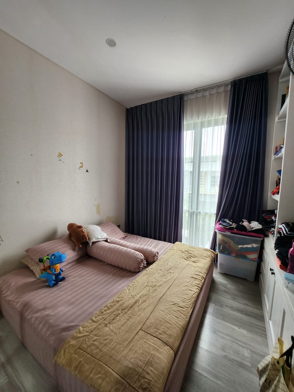 Rumah Full Furnished Modern Minimalis 2 Lantai Royal Residence 