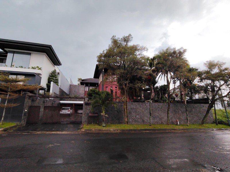 Rumah Sultan Siap Huni