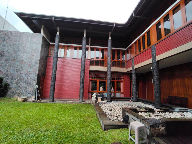 Rumah Sultan Siap Huni