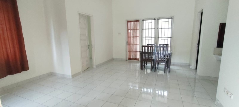 Rumah Semi Furnished 2 Lantai di Kota Wisata 