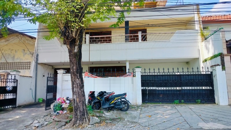 Rumah Dijual Raya Dukuh Kupang Dukuh Pakis Surabaya Barat 