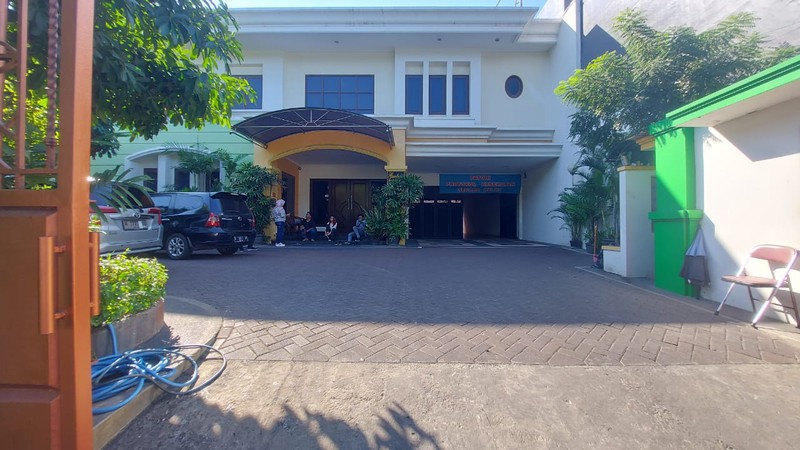 Jual Homestay 23 Kamar Full Furnished - Investasi Pasif Income Tinggi, 100m dari ITS Surabaya Timur, Harga Nego sampai DEAL