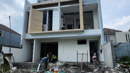 dijual rumah minimalis - crystal folf citraland