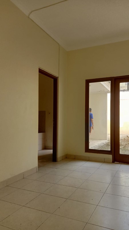 Rumah depan taman Grand Wisata , Tambun - Bekasi