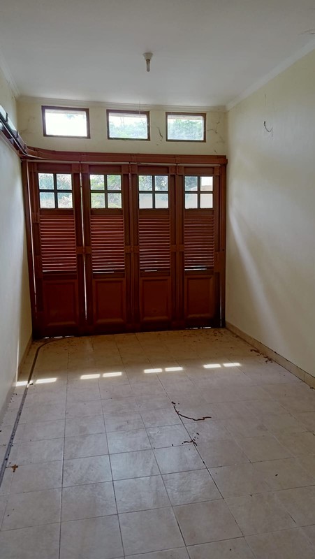 Rumah depan taman Grand Wisata , Tambun - Bekasi