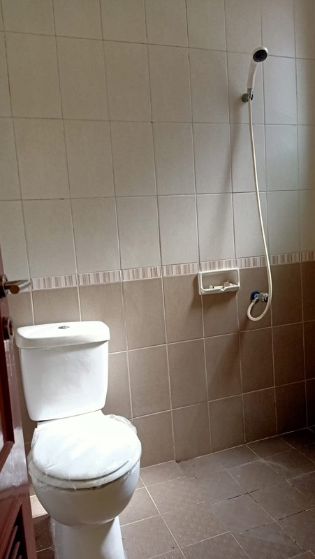 Rumah depan taman Grand Wisata , Tambun - Bekasi