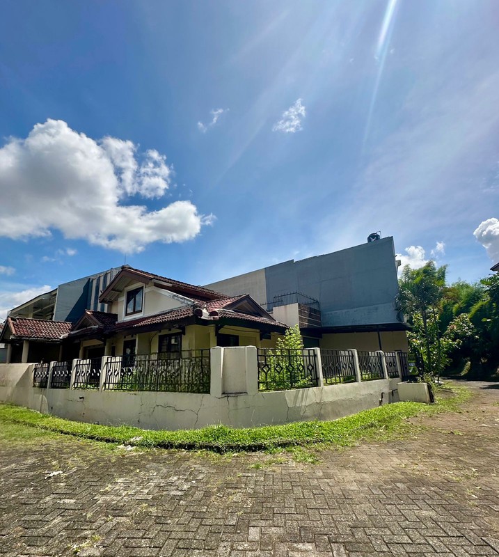 [DIJUAL CEPAT] RUMAH 2 LANTAI LOKASI SANGAT STRATEGIS DAN PREMIUM POSISI HOOK @Bintaro Sektor 9