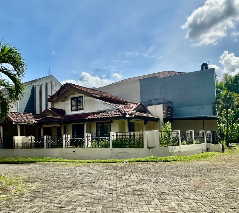 [DIJUAL CEPAT] RUMAH 2 LANTAI LOKASI SANGAT STRATEGIS DAN PREMIUM POSISI HOOK @Bintaro Sektor 9