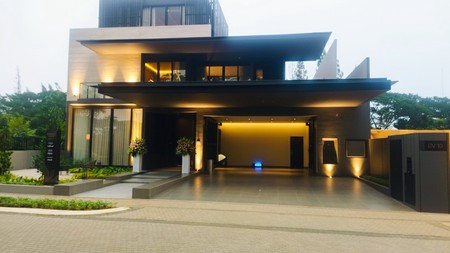 Brand New Luxury Villa Fully Furnished Baru Dgn Taman Seluas 10 Ha Di Navapark BSD City