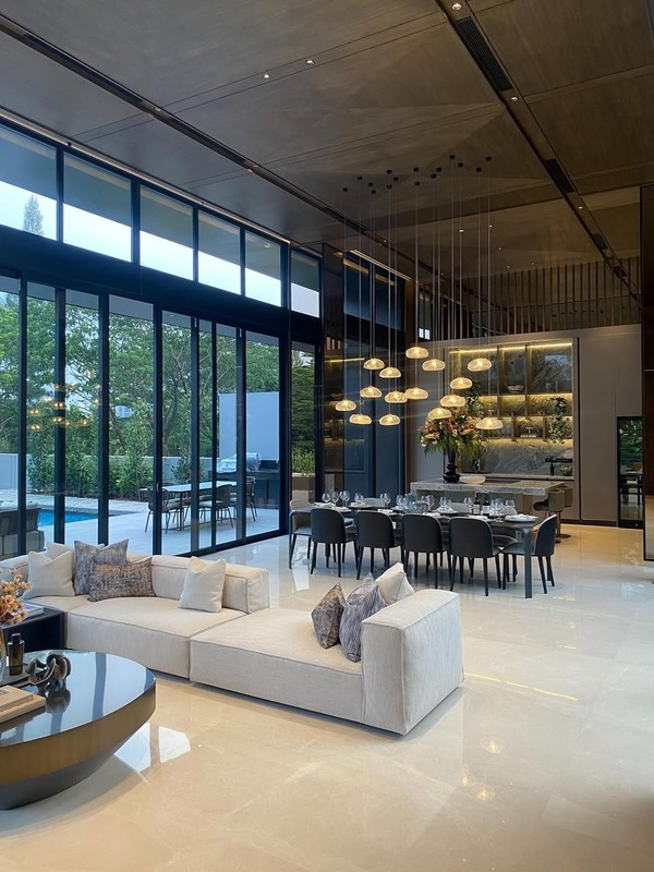 Brand New Luxury Villa Fully Furnished Baru Dgn Taman Seluas 10 Ha Di Navapark BSD City