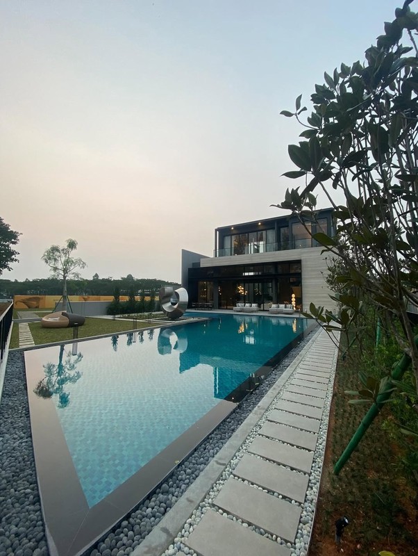 Brand New Luxury Villa Fully Furnished Baru Dgn Taman Seluas 10 Ha Di Navapark BSD City