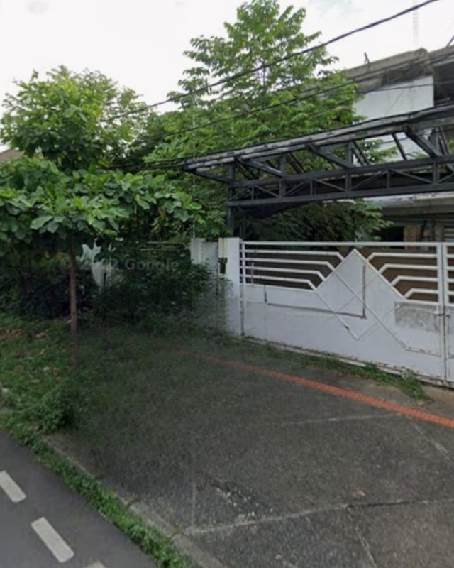 Dijual Rumah Hitung Tanah Pondok indah Jakarta selatan.