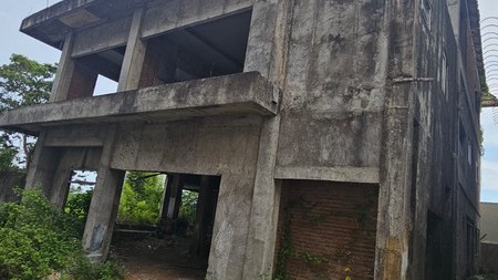 Freehold - A Plot of Land as Rare Investment Gem - Semi-Finished Villa in Boutique Gated Community, Ungasan, Bali