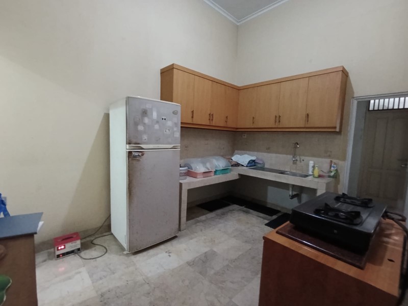 Dijual Rumah Tinggal 2 Lantai Siap Huni Lokasi Tenang Di Jl. Cendrawasih, Bintaro Sektor 1