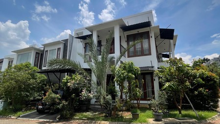 Rumah Bagus, Strategis, Mewah, bangunan Baru dan perabotan  