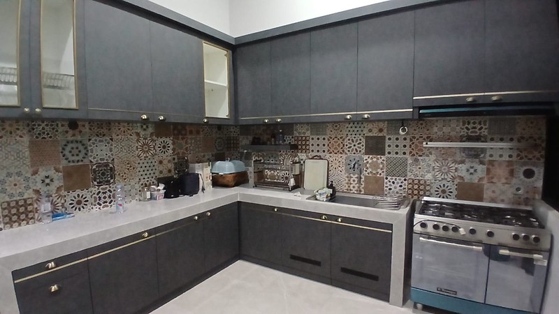 Rumah Bagus, Strategis, Mewah, bangunan Baru dan perabotan  