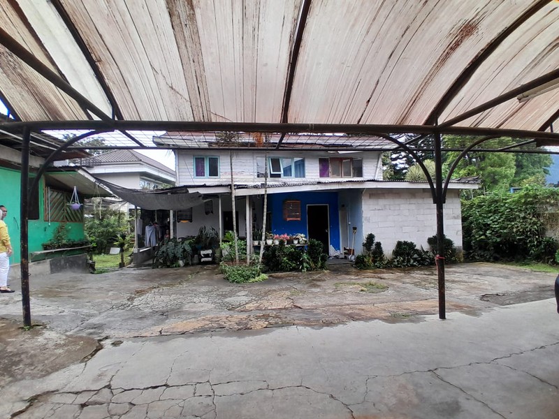 Di jual rumah hitung tanah di cisarua puncak