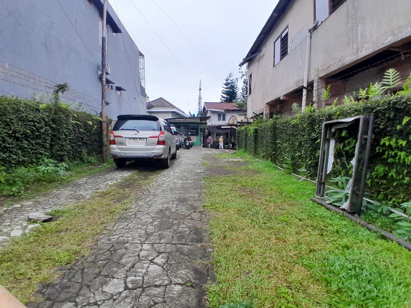 Di jual rumah hitung tanah di cisarua puncak