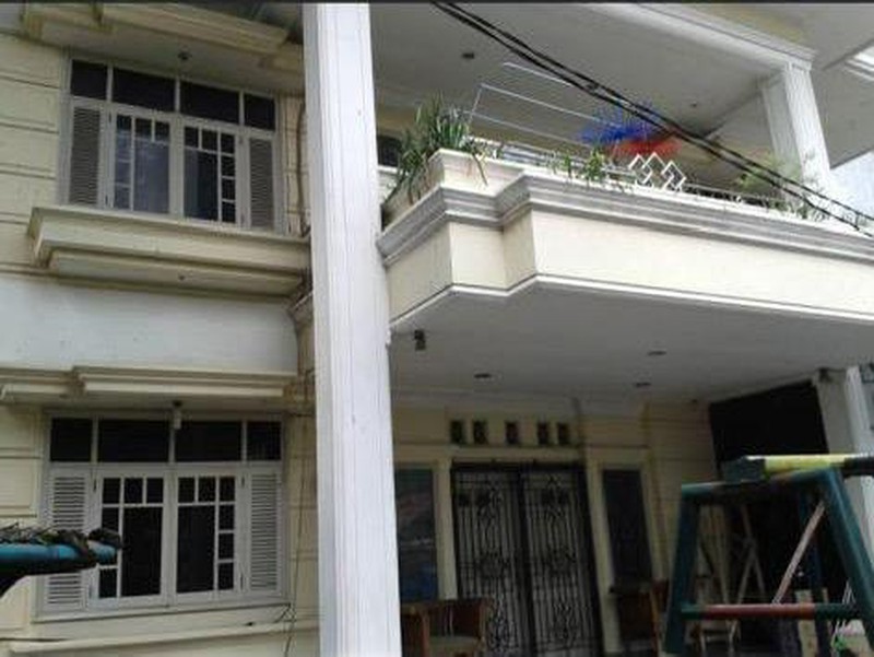 DIJUAL CEPAT RUMAH LUAS DI CONDET JAKARTA TIMUR