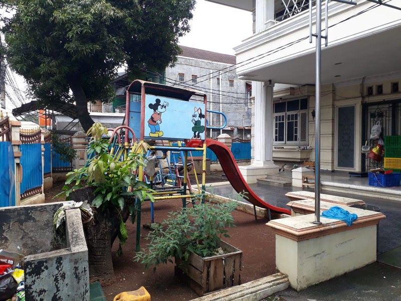 DIJUAL CEPAT RUMAH LUAS DI CONDET JAKARTA TIMUR