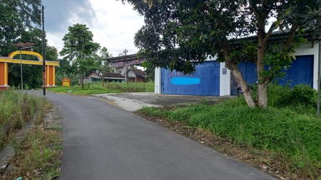 Dijual Tanah Bonus Bangunan Lokasi Strategis Dekat RS pantirini Kalasan Sleman 
