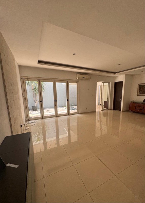 Rumah siap huni di Serenia Hills Lebak Bulus