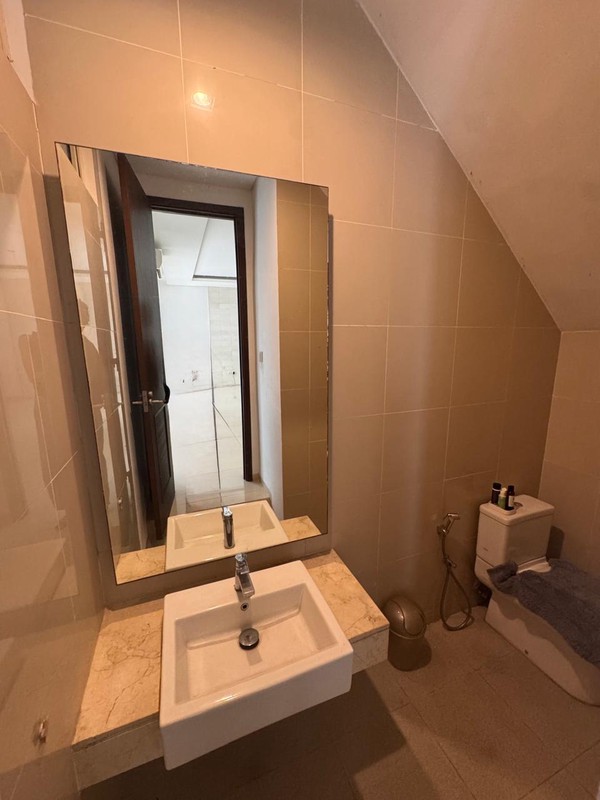 Rumah siap huni di Serenia Hills Lebak Bulus