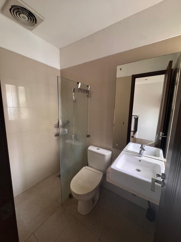 Rumah siap huni di Serenia Hills Lebak Bulus