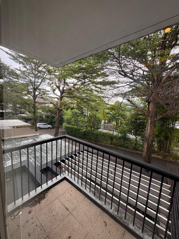 Rumah siap huni di Serenia Hills Lebak Bulus