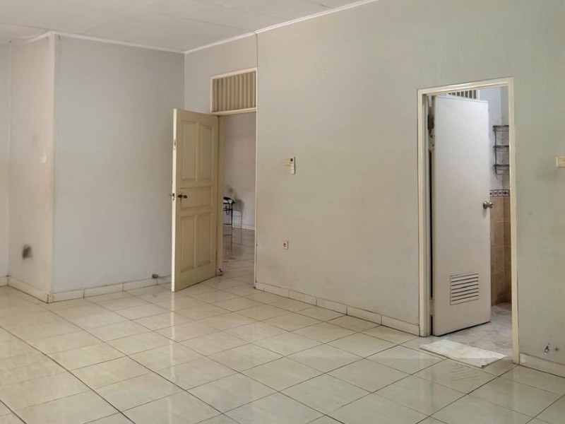 Rumah Dijual di Jati Kramat Indah Bekasi | Tanah Luas 310 m2, Bonus 2 AC, Siap Huni