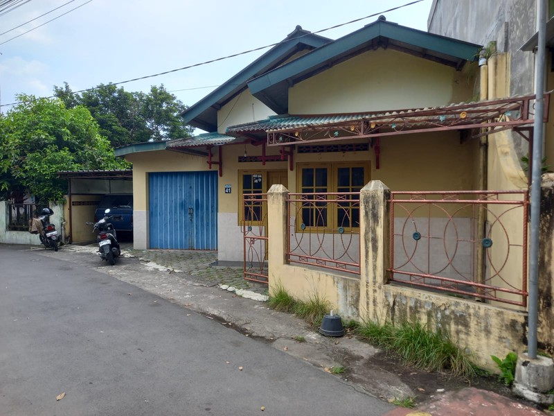 Dijual Rumah Tinggal Lokasi Strategis Dekat Kantor Pemda Sleman 