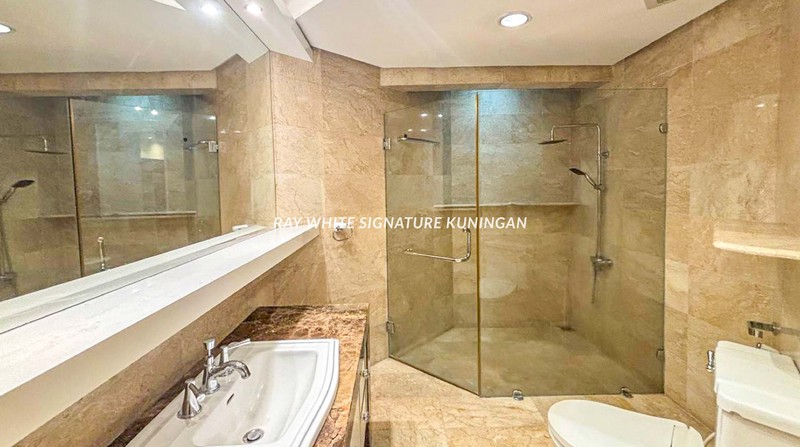 Disewakan Rumah Siap Huni Lokasi Tenang di Pondok Indah