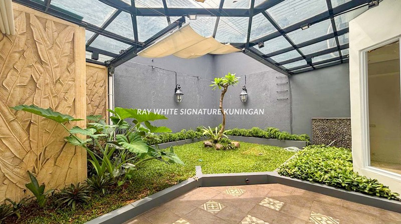 Disewakan Rumah Siap Huni Lokasi Tenang di Pondok Indah