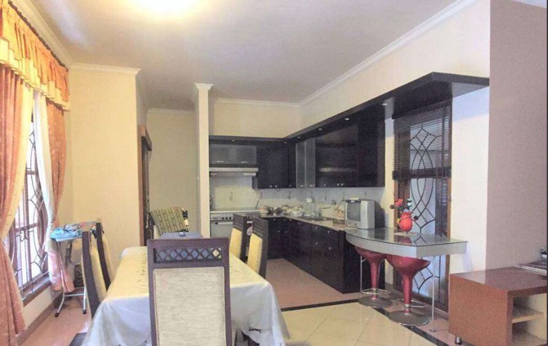 Rumah Mewah 2 Lantai di Perumahan Taman Palagan Asri , Lokasi Elite Ngaglik, Sleman