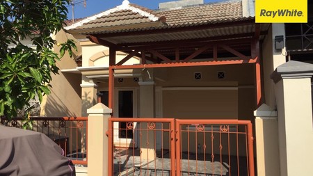 Dijual Rumah di Wiguna Selatan Surabaya