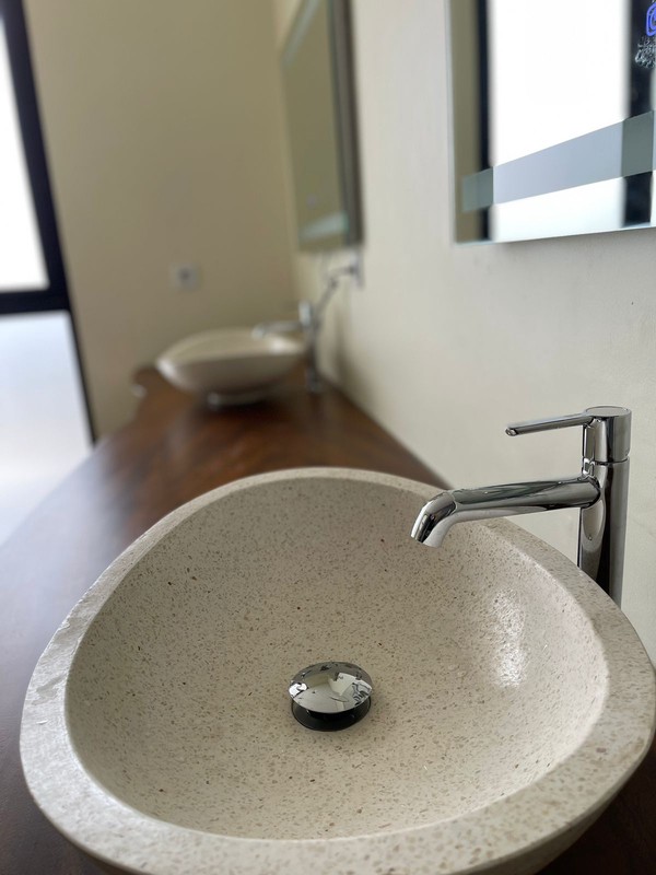 DIJUAL Rumah Modern Tropis Minimalis di komplek @Pulomas JakTim