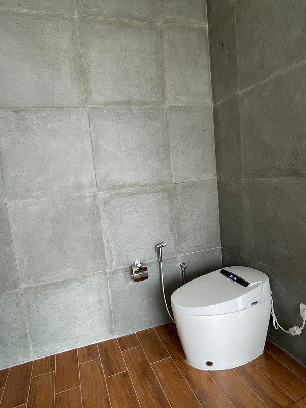 DIJUAL Rumah Modern Tropis Minimalis di komplek @Pulomas JakTim