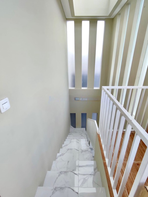 DIJUAL Rumah Modern Tropis Minimalis di komplek @Pulomas JakTim