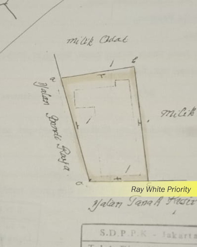 RUMAH TUA HITUNG TANAH LOKASI STRATEGIS PINGIR JALAN RAYA POSISI HOEK DI TANAH KUSIR, JAKARTA SELATAN